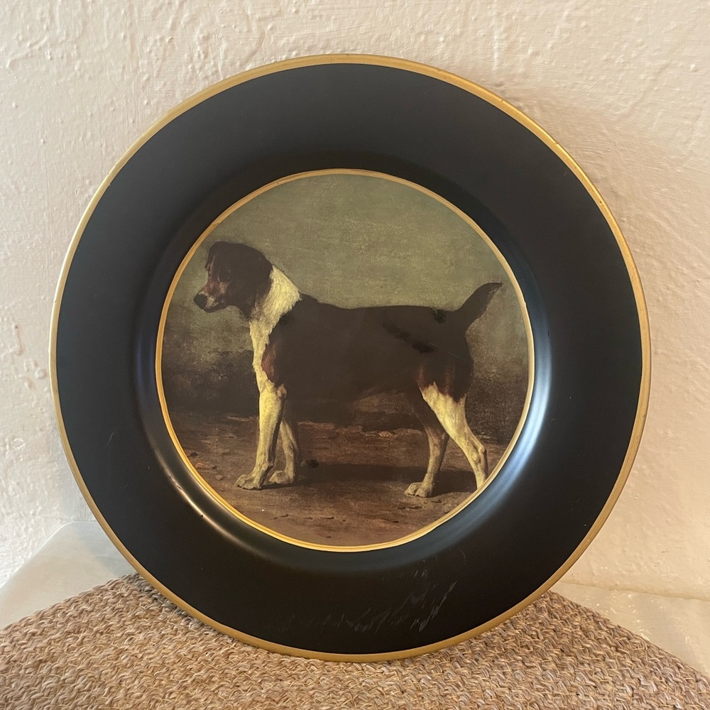Elegant Black and Gold Dog Wall Plate